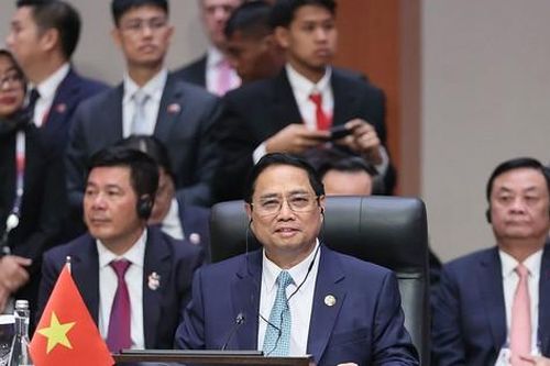 Thủ tướng: Khơi thông dòng chảy thương mại để ASEAN là 'tâm điểm của tăng trưởng'
