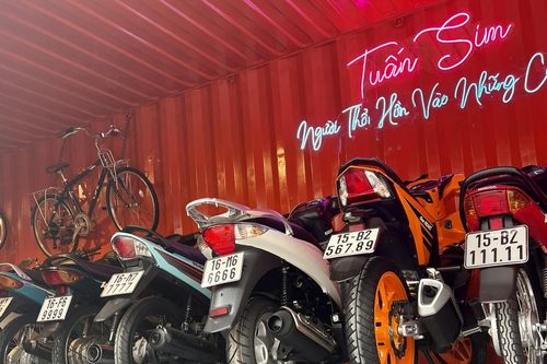 Dân chơi xe Hải Phòng săn biển số đẹp, cất trong container bật điều hòa 24/24h