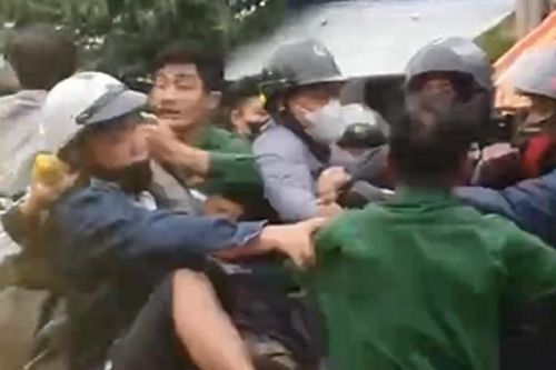 Tường trình của nhóm đi mô tô và giám đốc phà Cát Lái mâu thuẫn nhau