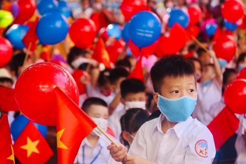 2 khai giảng 'đầu tiên' của một người thầy