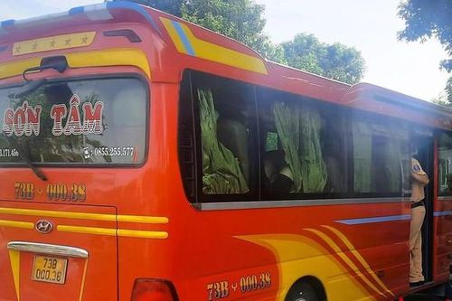 Phạt 10 triệu đồng đối với xe khách 29 chỗ nhồi nhét 38 người