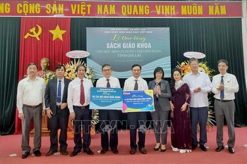 Gia Lai: Tiếp nhận hơn 18.700 bộ sách giáo khoa tặng học sinh nghèo, khó khăn