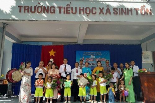 Khánh Hòa: Thầy và trò huyện đảo Trường Sa chào đón năm học mới