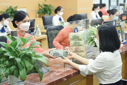 Bản tin kinh tế tuần 5 – 8/9: Ngân hàng trong cuộc đua giảm lãi suất cho vay