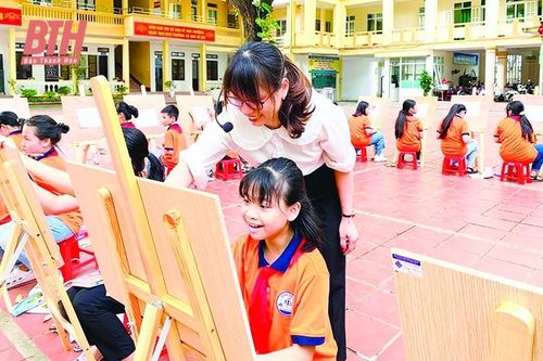 Đổi mới theo chiều sâu, không ngừng nâng cao chất lượng giáo dục và đào tạo