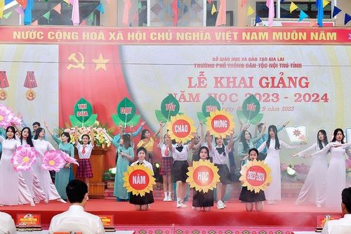 Gia Lai hân hoan chào đón năm học mới