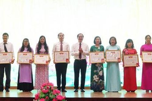 Nhân lên niềm tin bước vào năm học mới