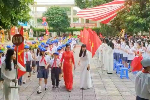 Hơn 22 triệu học sinh cả nước hân hoan dự lễ khai giảng năm học mới