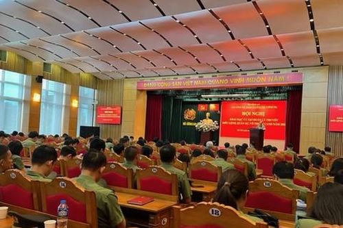 Khai mạc hội nghị tập huấn lý thuyết điều lệnh, quân sự, võ thuật năm 2023