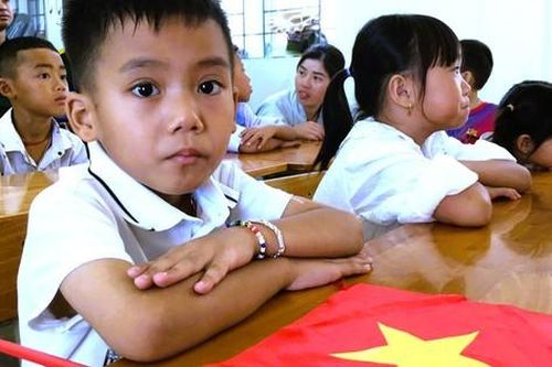 Lễ Khai giảng đặc biệt ở điểm trường chỉ có 7 học sinh