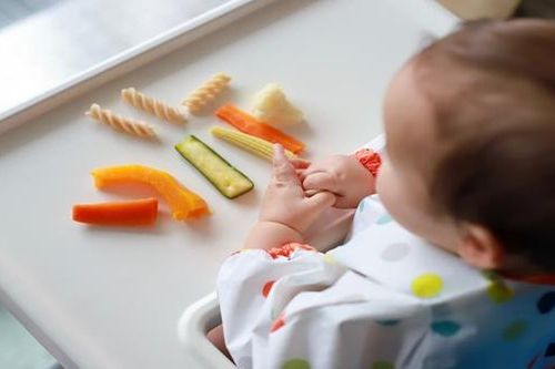 Tránh 5 sai lầm này trong chăm sóc và nuôi dưỡng trẻ nhỏ