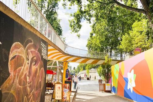 Chuyện nhặt ở Paris