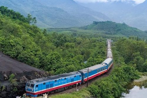 Từ hôm nay (6/9), tuyến đường sắt Bắc - Nam thay đổi giờ đi, đến các ga