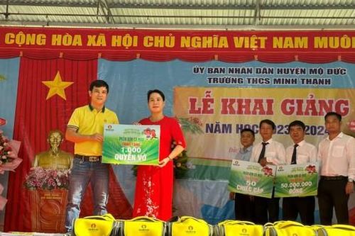 Phân bón Cà Mau tiếp tục chương trình Quỹ học bổng 'Hạt ngọc mùa vàng'