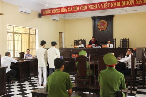 Lãnh án vì đòi nợ thuê