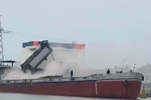 Hải Dương: Yêu cầu Điện lực Jaks dừng chuyển giao tro, xỉ cả đường bộ, đường thủy
