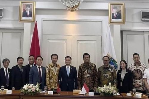 Thúc đẩy hợp tác giữa TP. Hồ Chí Minh và Jakarta trong lĩnh vực quản lý đô thị, giao thông công cộng