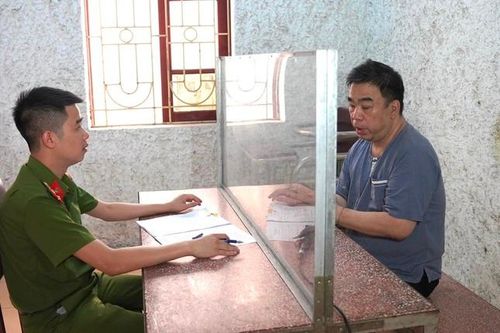 Khai trừ Đảng đối với Giám đốc Trung tâm Văn hóa - Điện ảnh tỉnh Hòa Bình