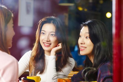 Phụ nữ Trung Quốc rộ trào lưu ăn mặc kiểu 'dễ lấy chồng'