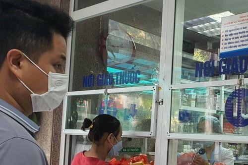 'Phao cứu sinh' cho người khám chữa bệnh, để không ai bị bỏ lại phía sau