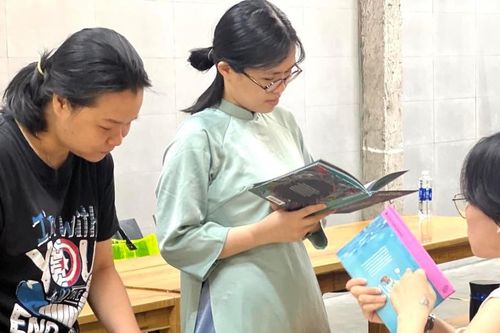 Cơ hội để họa sĩ minh họa sách tranh thiếu nhi Việt Nam vươn tầm quốc tế