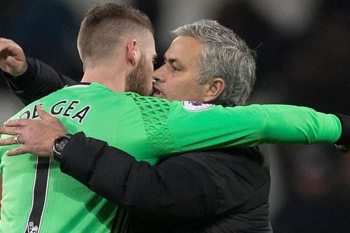 Mourinho đưa De Gea về AS Roma