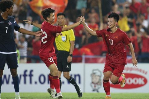 Xem lại 'cơn mưa bàn thắng' của U23 Việt Nam trước Guam