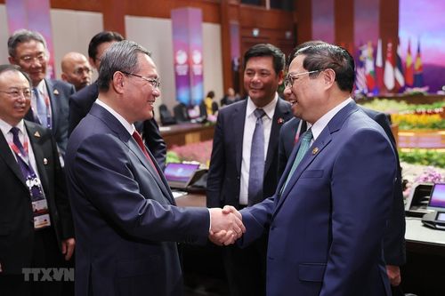 Thủ tướng: Việt Nam coi quan hệ với Trung Quốc là ưu tiên hàng đầu