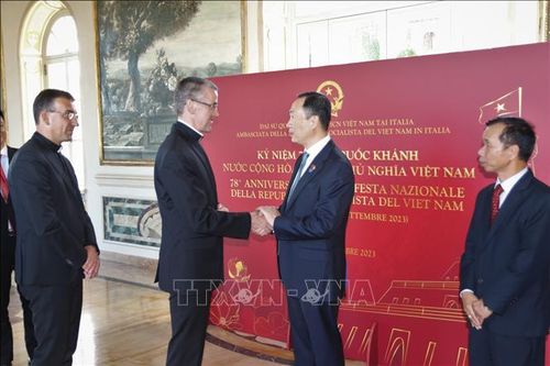 Việt Nam - Italy kết đoàn và dài lâu