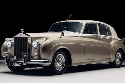 Xế cổ Rolls-Royce 63 năm tuổi thành xe điện độc đáo