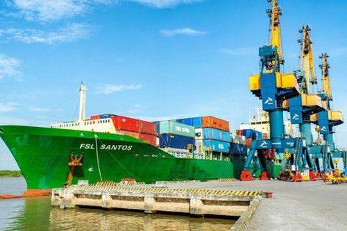VNDirect: Doanh nghiệp có đội tàu lớn nhất Việt Nam có thể chứng kiến lợi nhuận năm nay giảm hơn 40%