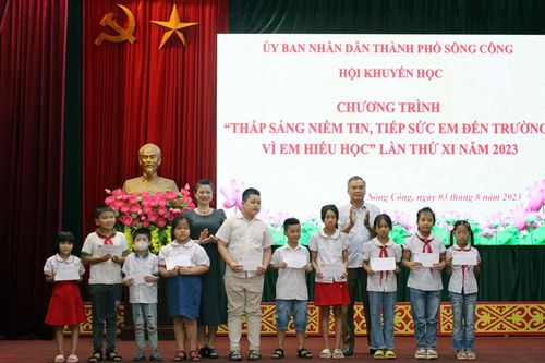 Vận động trên 3,8 tỷ đồng thực hiện công tác khuyến học