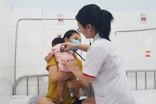 Số ca sốt xuất huyết giảm, ca bệnh tay chân miệng tăng