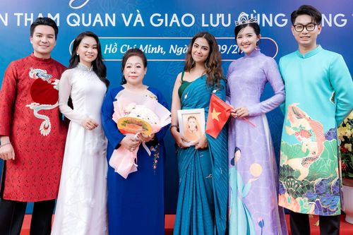 Dàn MC truyền hình tích cực quảng bá và kết nối văn hóa Việt Nam - Ấn Độ