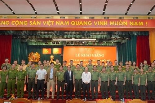 Nâng cao kiến thức, kỹ năng về chuyển đổi số trong CAND