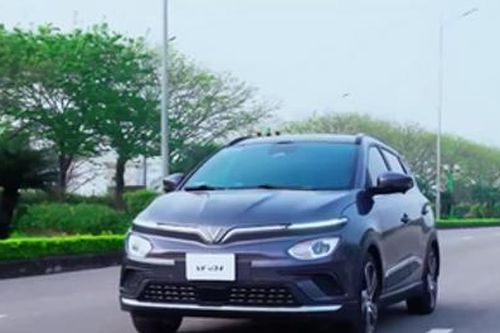 Đề xuất miễn, giảm lệ phí cấp biển số ô tô điện