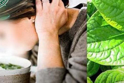 Suýt phải khoét bỏ mắt do xông lá trầu không điều trị đau mắt đỏ