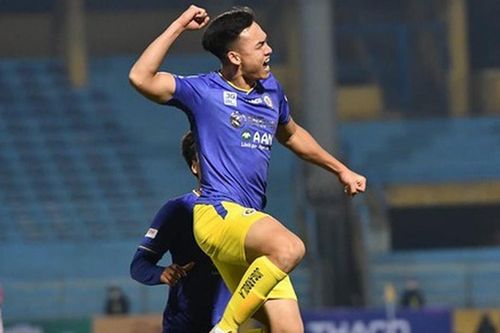 Bùi Hoàng Việt Anh viết tâm thư chia tay Hà Nội FC, gia nhập CAHN với mức lương cực 'khủng'