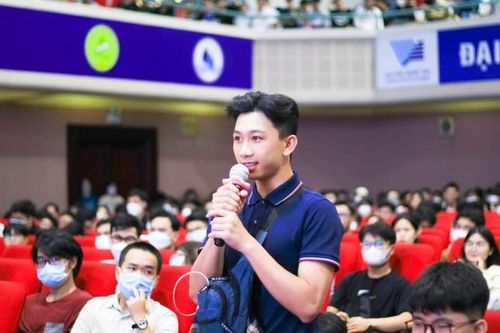 Một trường đại học phía Nam chi 4,3 tỷ đồng cấp học bổng cho tân sinh viên