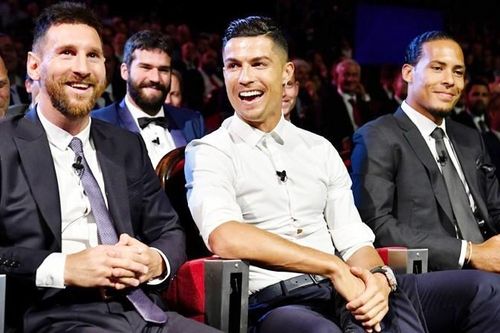 Ronaldo không còn 'kình địch' Messi