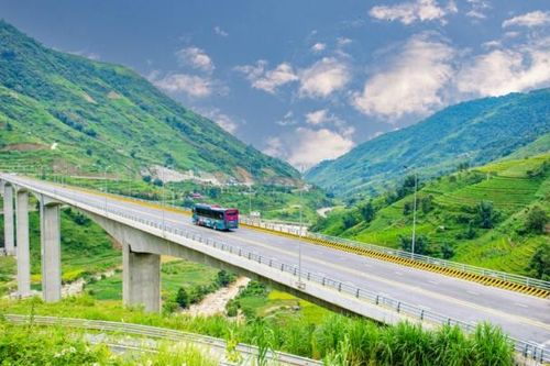 Lào Cai: Kết nối đường ô tô mới từ Sa Pa với cao tốc Nội Bài - Lào Cai