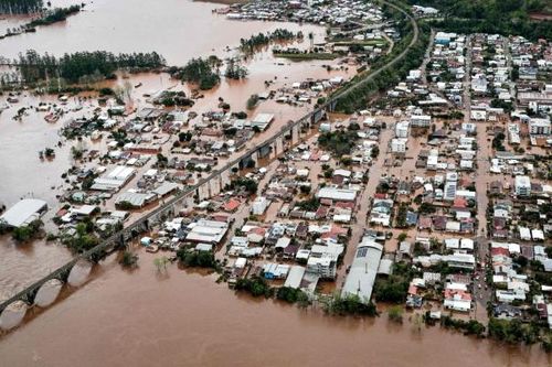 Số người thiệt mạng vì mưa lớn và lũ lụt ở Brazil tăng lên 36