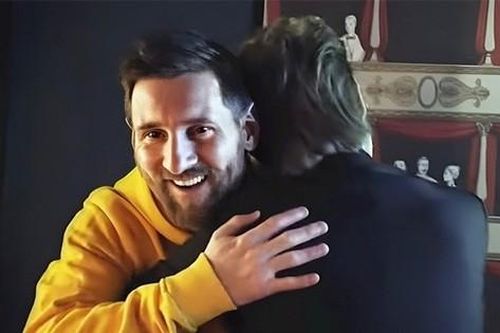 Báo Hàn đồng loạt đưa tin ồn ào Messi xuất hiện trong MV của Jack
