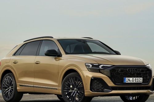 Audi Q8 2024 ra mắt với công nghệ đèn thông minh cả trước lẫn sau