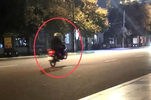 Thanh niên không có bằng lái, 'biểu diễn' bốc đầu xe bị phạt 8,5 triệu