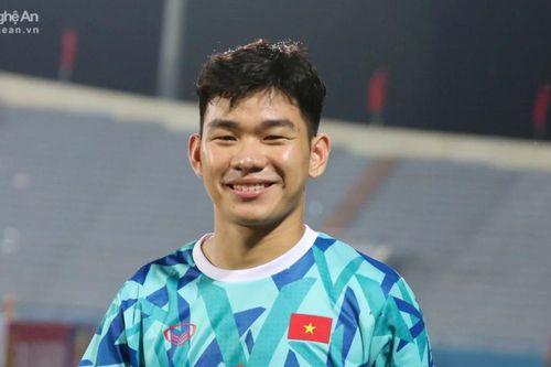 Thủ môn Văn Việt của Câu lạc bộ Sông Lam Nghệ An trải lòng khi lần đầu tiên bắt chính trong màu áo U23 Việt Nam