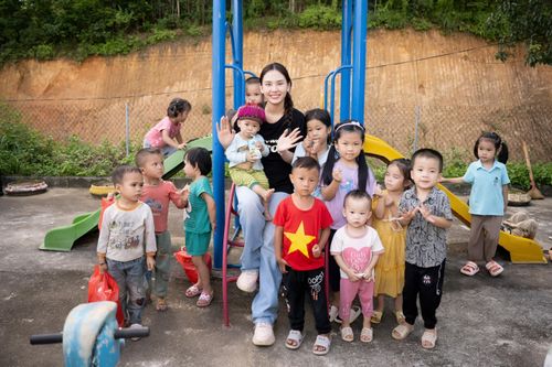Hoa hậu Mai Phương sẽ mang 'Chăm em đến trường' tới Miss World 2023