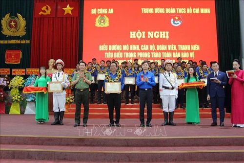 Biểu dương mô hình, đoàn viên, thanh niên tiêu biểu trong phong trào Toàn dân bảo vệ an ninh Tổ quốc