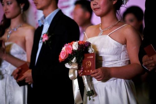 Xu hướng ăn mặc giúp 'dễ lấy chồng' gây tranh cãi ở Trung Quốc