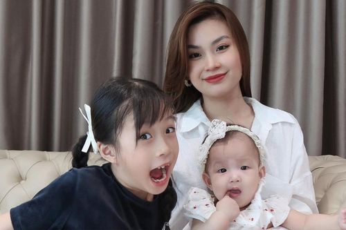 Á hậu Diễm Trang lần đầu khoe con gái thứ hai xinh như thiên thần